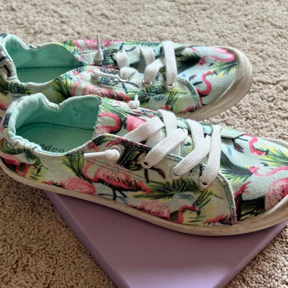 Madden Girl by Steve Madden - Baailey P Sneakers - Picture 3 of 4